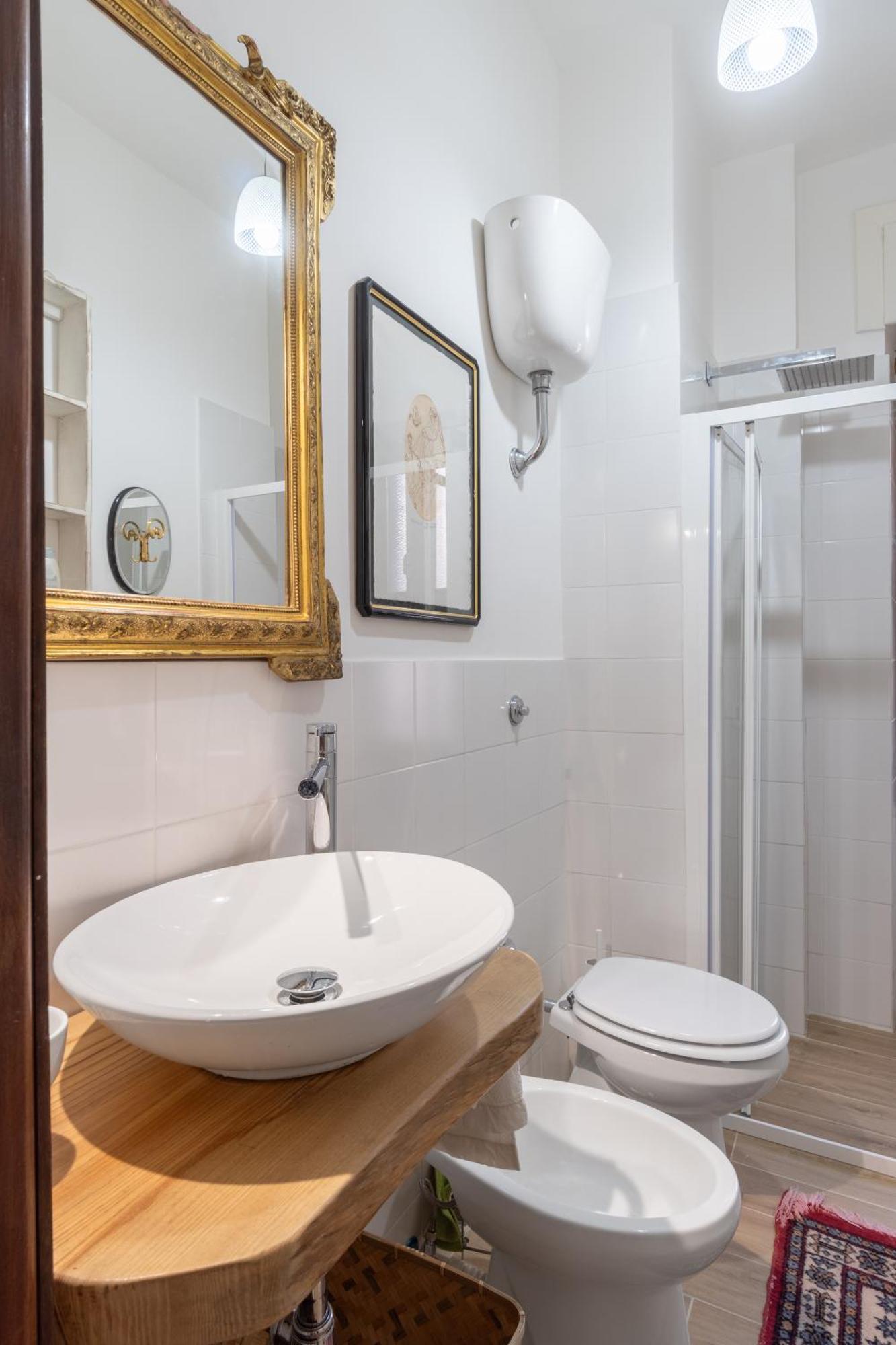 Casa Vacanza Angelina Via Mercanti Centro Storico Салерно Екстериор снимка