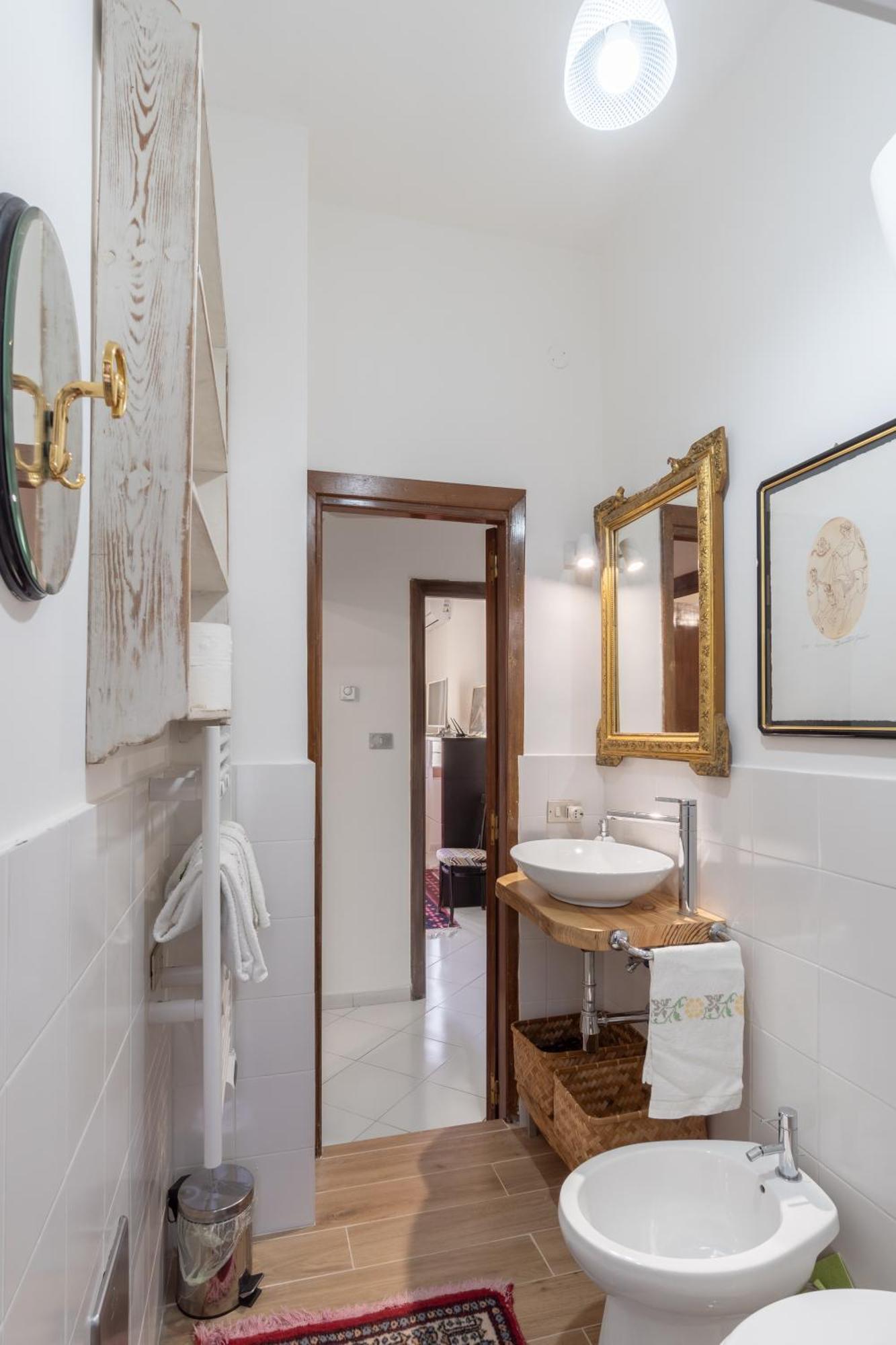 Casa Vacanza Angelina Via Mercanti Centro Storico Салерно Екстериор снимка