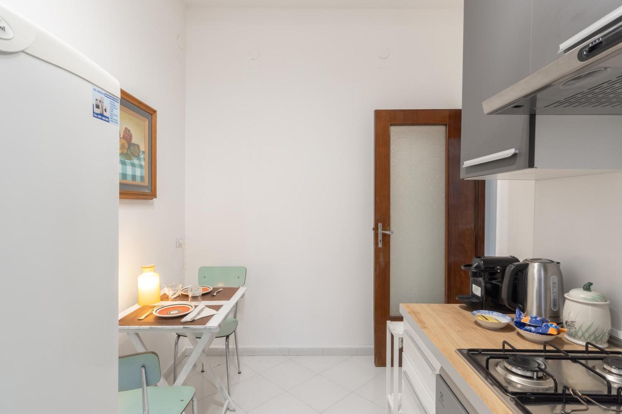 Casa Vacanza Angelina Via Mercanti Centro Storico Салерно Екстериор снимка